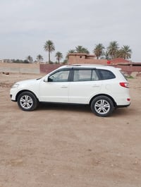 سنتا في • ٦ سلندر ٣٥٠٠ • ١٢٥ الف كم