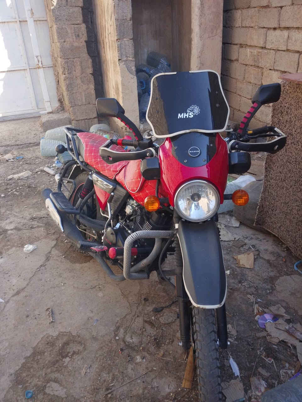 ديوان نضيف اخو الزيرو موديل 2024سعر 2500بيه مجال مكان كركوك ***********
