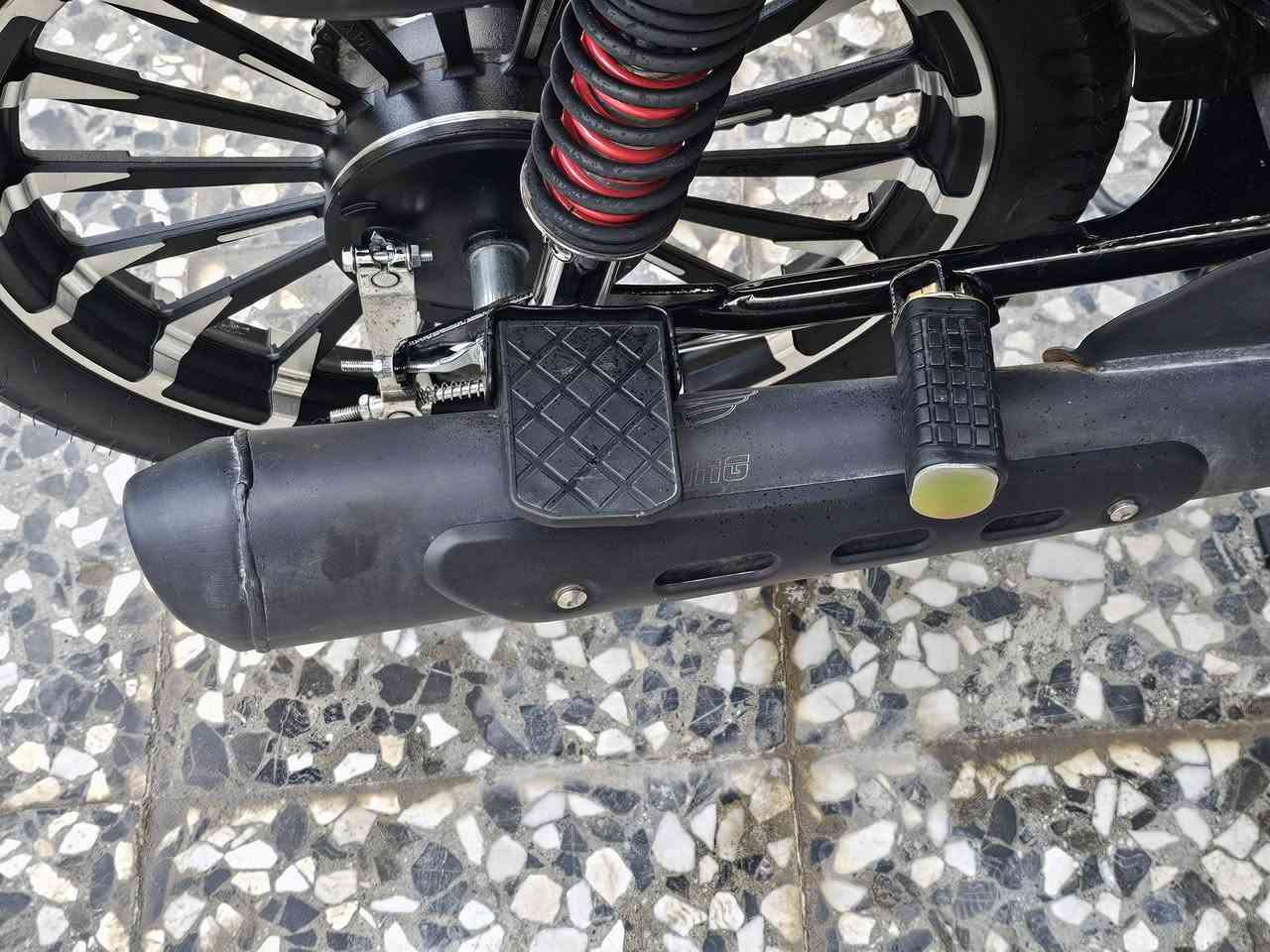 السلام عليكم سونك 2026 دراجة نضيفة محرك 200 دبل سويج وبصمات ما صار الهة هواي من نازلة ماشية اقل من 1000 اوراق كاملة مكاني بغداد الحسينية رقم *********** ما متواجد خاص الشراي يتصل
