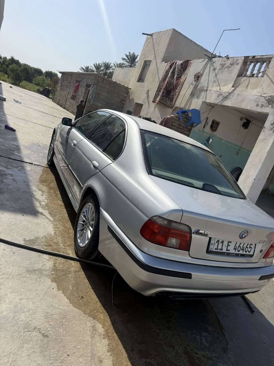 بي ام صقر موديل 2000 رقم بغداد لل30 بسمي تويل ثاني يوم مواصفاتالصغر معروف  فول وحد علا واحد كله بشرط فقط صبغ عام للجماليه مكانه صلاح الدين سامراء *********** السعر 120 بيه مجال شويه وكلشي اكو بل سوك
