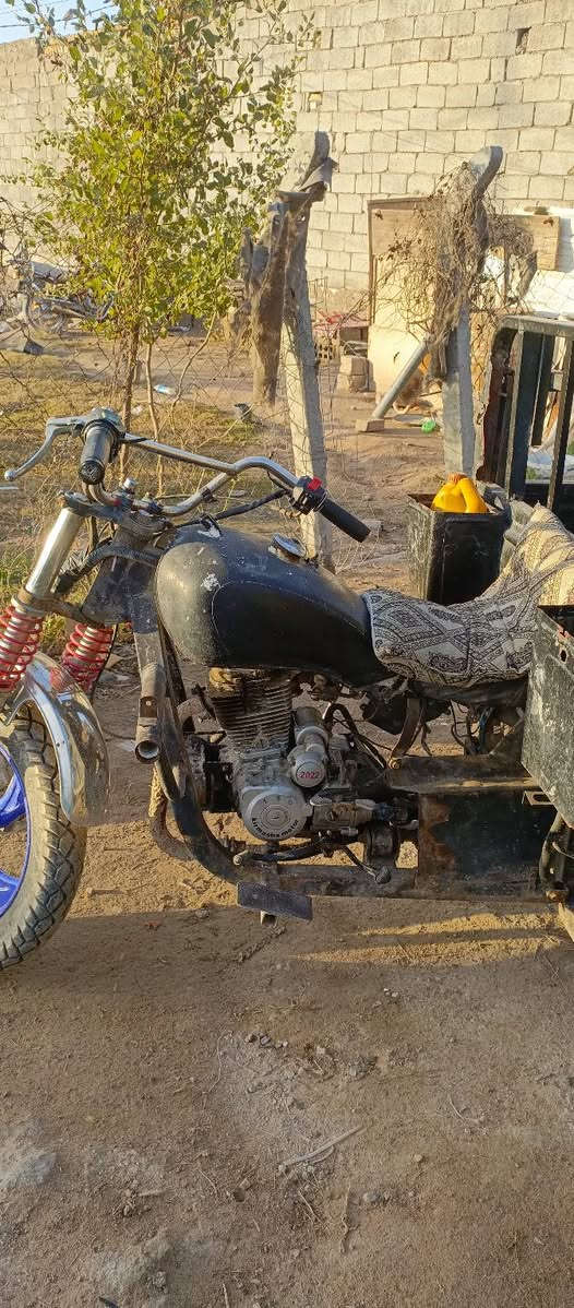 سلام عليكم  ستوته لبيع مديل 20
بدون اوراق بدون اوراق مكفول الشاصي من اللحيم 
دراجه ترايك وين ماتريد السعر 500 مكان النجف طريق ياحسين عامود 130
 الرقم ***********
