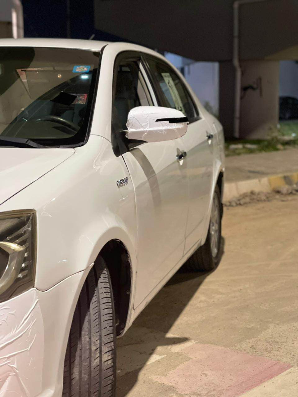 موبل 2013 سنويه جديد مشروع وطني 2030 بي دفتر بانزين كير و محرك محور كورله فكرك صافي و بشرط و تبريد شرط صدر امامي خلفي و كهربايات وتايرات شرط مكان سياره كركوك تسعين للاستفسار *********** كركوك, العراق
