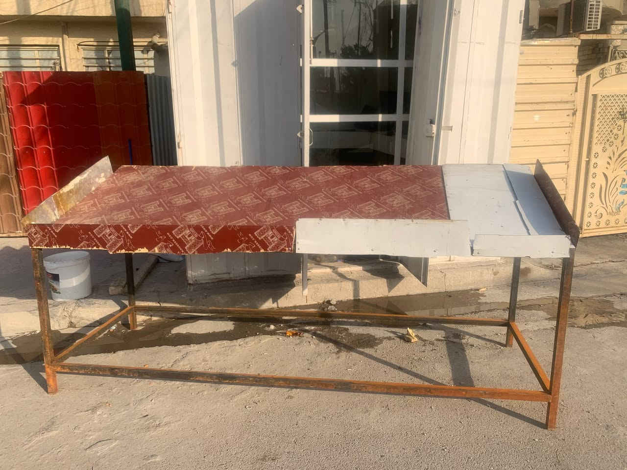 السلام عليك ميزز للبيع مال امخضر لعرض جديد السعر 120 بغداد العبيدي
***********
العرض متر ولطول 3متر
