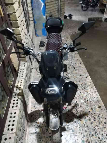 السلام عليكم
دراجة جبلي الاخوين موديل 22 كلشي شغال بي اي نقص مابي 
بطاريات تقرة 9ونص الدراجه خير من الله نظافة فول السعر   650 وبي مجال بسيط للا ستفسار الاتصال عل الرقم 
***********
***********
