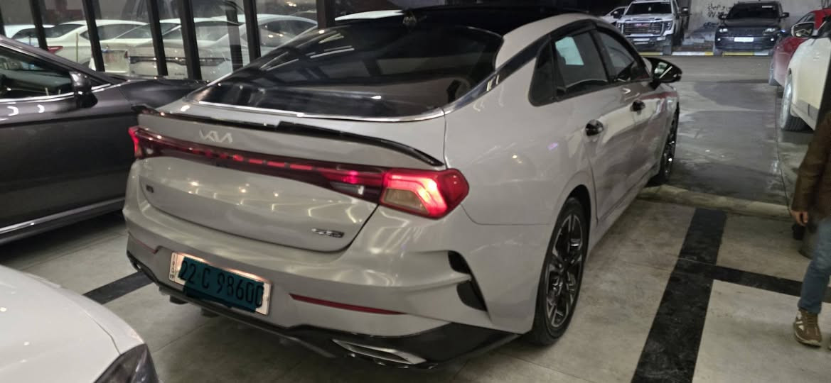 كي فايف 1\1
مديل 2023
ماشيه 47
ضررها موجود رقم شاصي  بس ابيع عام 
بيع مروس ماشيه 46 كير محرك شرط طخم تايرات
السعر  ١٣٨$
***********
