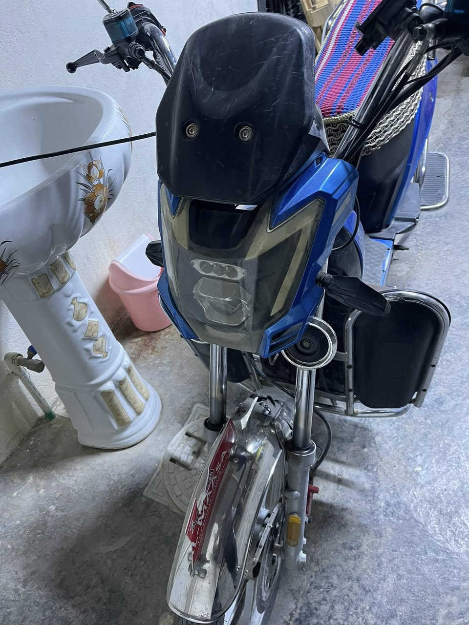 سلام عليكم ل بيع ومطور هارلي شحن الماسّ 2024 كهربائيات كله شغال بطاريه قبل 4 اشهر شديتهن مومطور نضيف يحتاج كم شغله فقط باقي عل فحص. شاحنه وسويج السعر 550 وبي مجال العنوان الفلوجه الرقم ***********
