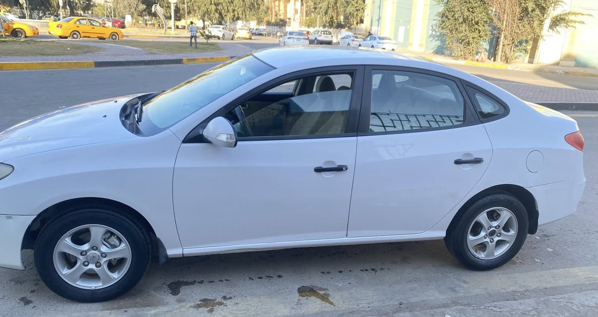 السلام عليكم
للبيع النترا ٢٠١١ خليجي 
محرك بيها خيط بخار. كير كفاله حداديه كفاله تخم تاير تبريد 
بيها ثلاث قطع رش فقط بدون حادث شرط بيها شويه بارد 
مكفوله السياره من. اي حادث 
رقم سليمانيه مميز 
مكان السيارة بغداد الاعظمية 
السعر ٩٢ 
***********
***********
