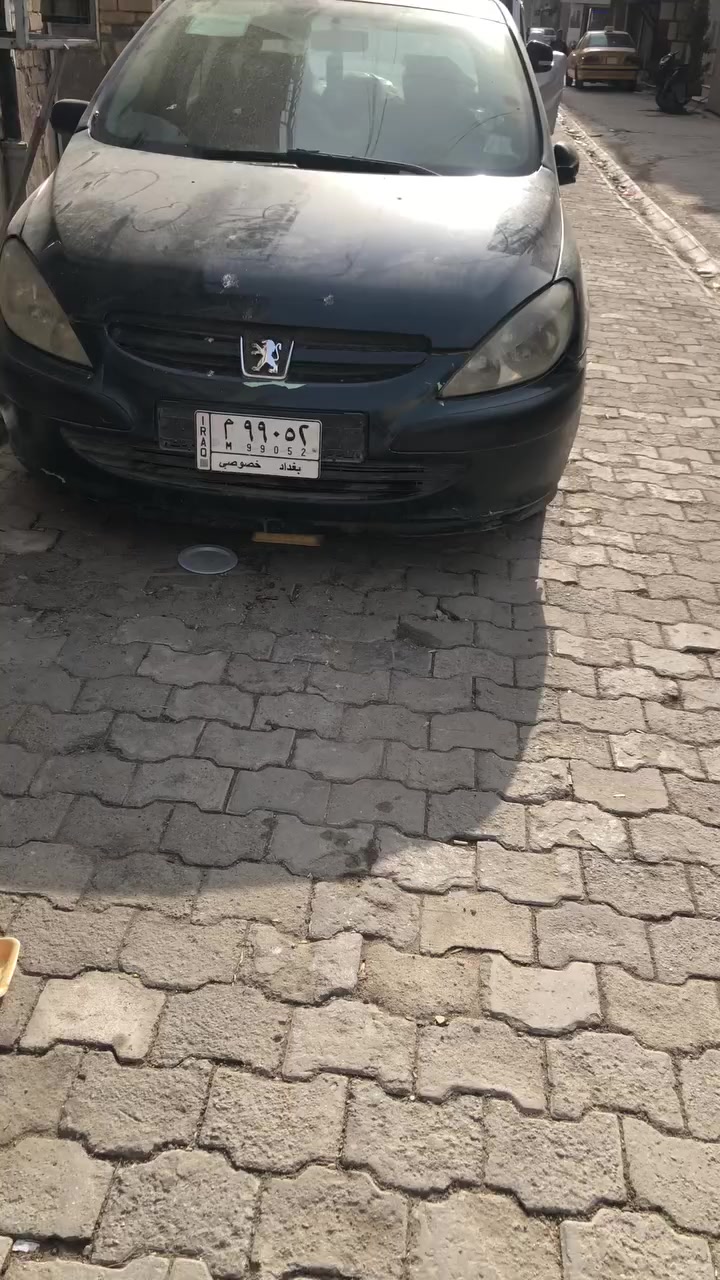 السلام عليكم عندي بيجو فرنسي ٢٠٠٥ ماشيه ٢٣٤ صار سنه تاركه هسه بدلت داينمو وباتري وتخم تاير كير مكينة تبريد كلهن تمام كشره كلش نظيف نواقص بسيطة تنزل من الحساب سعره ٤٥ بيه مجال بسيط 
***********
