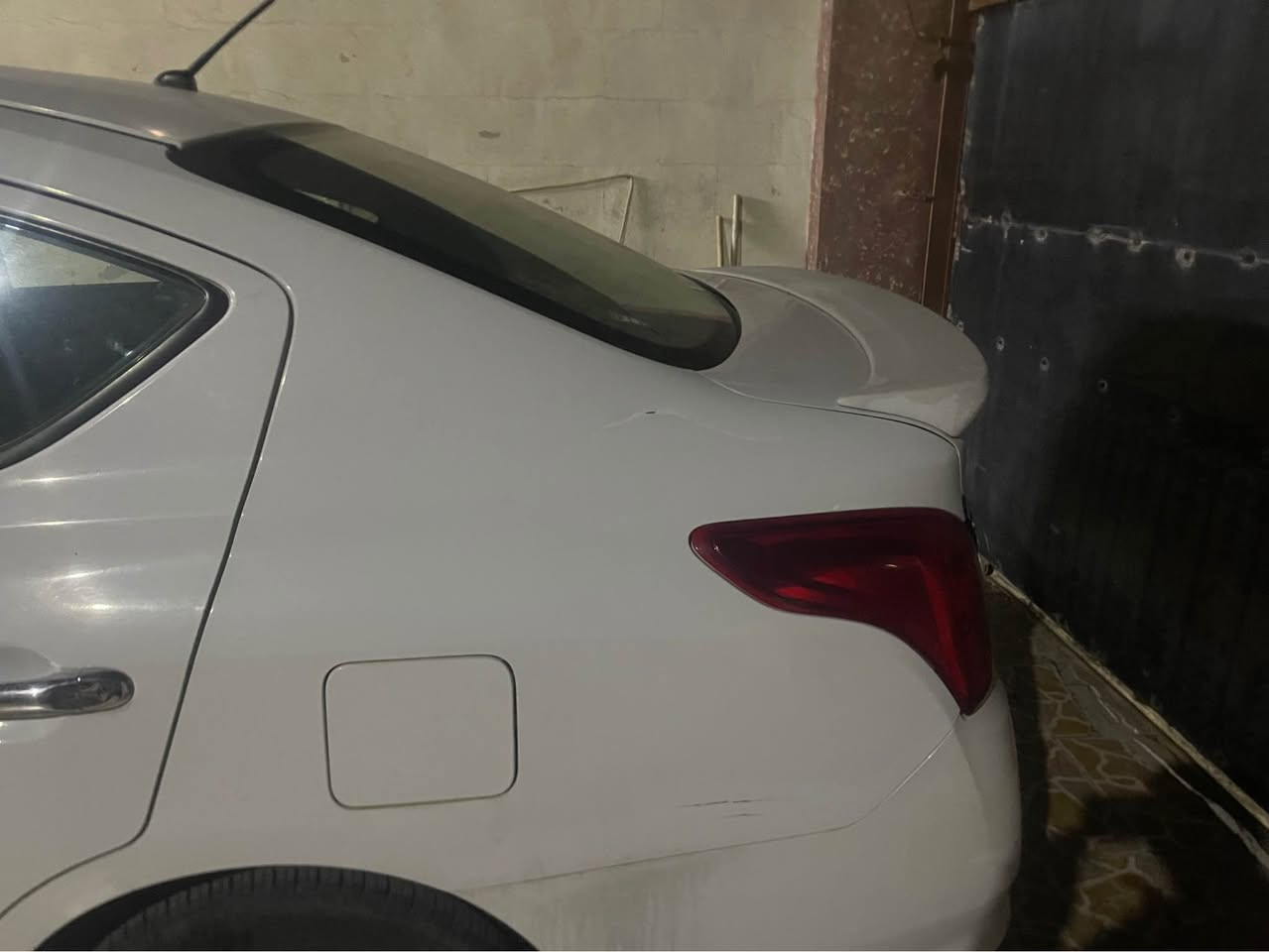 نيسان صني موديل 2018
سيارة بدون حادث بدون صبغ 
بيها رصعة خفيفة جدا بالباب 
مكان كركوك رقم اربيل 
رقم /*********** كركوك, العراق
