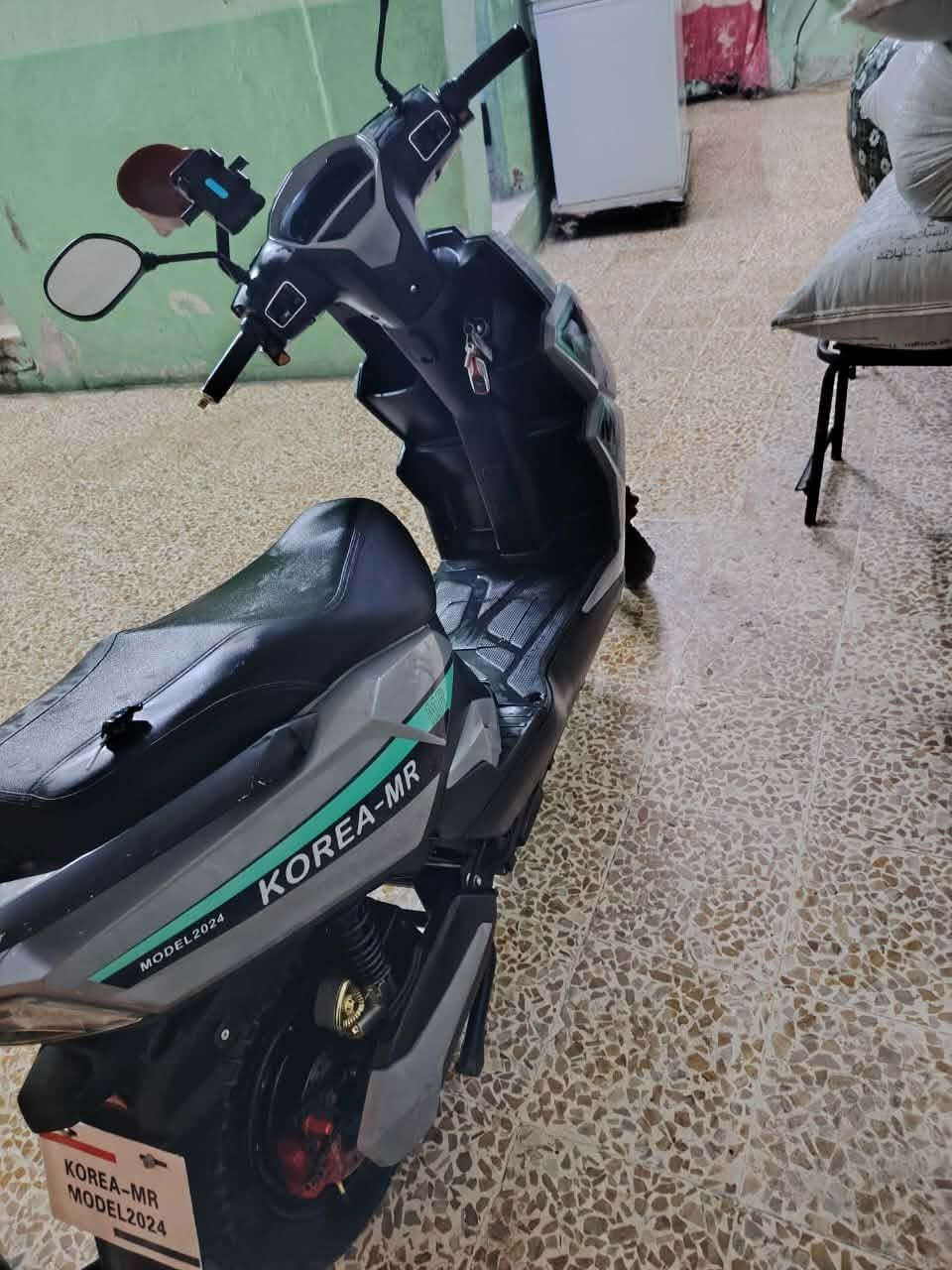 للبيع ماطور شحن سكنس مديل 2024 ماركة KOREA MR
مواصفات الدراجة 
6 بطاريات كبار يعني دبل 
حجم الملف 2000w .نحاس اصلي خالص 
عقل 72v الدراجة 72v 
بيها 4سرع (الاولى65/الثانية76/الثالث 85/الرابعة 99)
يعني سرعة 99 اشاير يمين يسار لايت زينول عالي ناصي انذار سرقة فصل نارية نضام جوزة حماية من السرقة 
السعر 600 بي مجال العنوان موصل الايمن زنجلي شارع الببسي التواصل عالخاص مفتوح رجاءأ المو شراي لا يتعبيني ويتعب نفسو 🚦سبب البيع الدراسة


**إذا كنت صاحب هذا الإعلان وتريد حذفه لأي سبب، رجاءا أرسل رسالة إلى الدعم الفني**