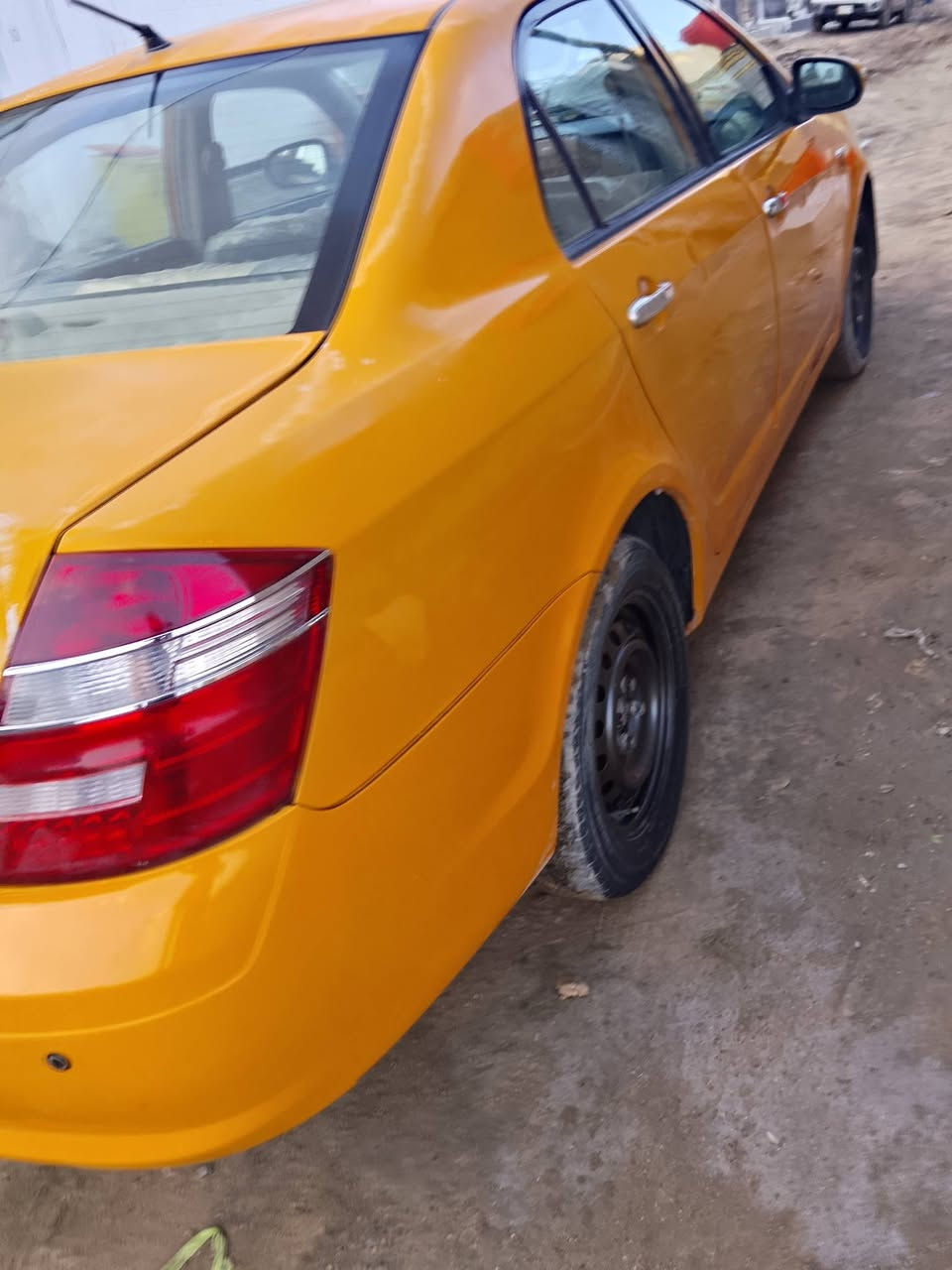 سلام عليكم جلي موبل موديل 2012 محوره  كورله امصفره  رقم ذيقار   تحويل ثاني *********** مكاني ناصريه مركز
