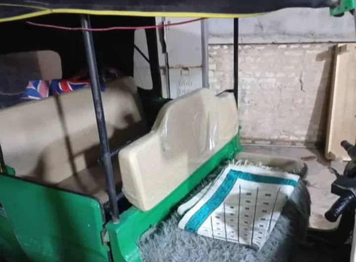 تكتك للبيع.. TVS...
موديل -----2022/7/5
كفاله عامه... ممفتوح برغي بيهه 
نضافه الكشر 90/%
السعر 6 و200 وبيهه مجال
....العنوان هيت
 تواصل عل رقمي 
ه‍......ــــــ     ‏‪0783 555 6213‬‏        ــــــ
