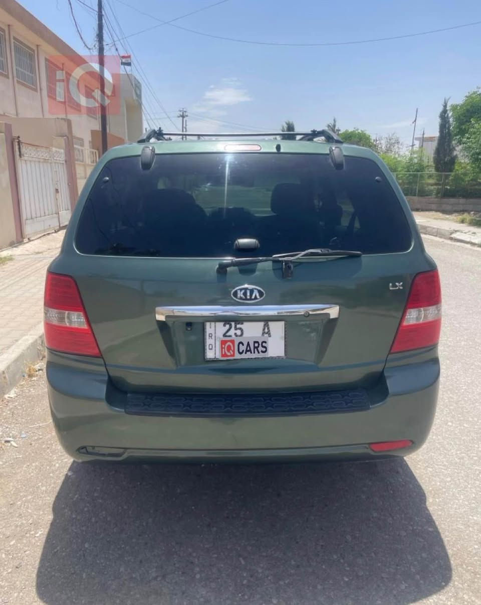 كيا سورنتو V6 موديل 2007 رقم كركوك مميز مشروع وطني لل2030 بطاقة بانزين موجود تايرات صدر بطارية كله جديد بدون اي نقص محرك 3800 كير ومحرك شرط ممفتوح وبدون عيب ماشيه 136 قطعتين رش فقط 
للمراوس او البيع 
مكاني كركوك شارع القدس 
السعر 85 
*********** كركوك, العراق
