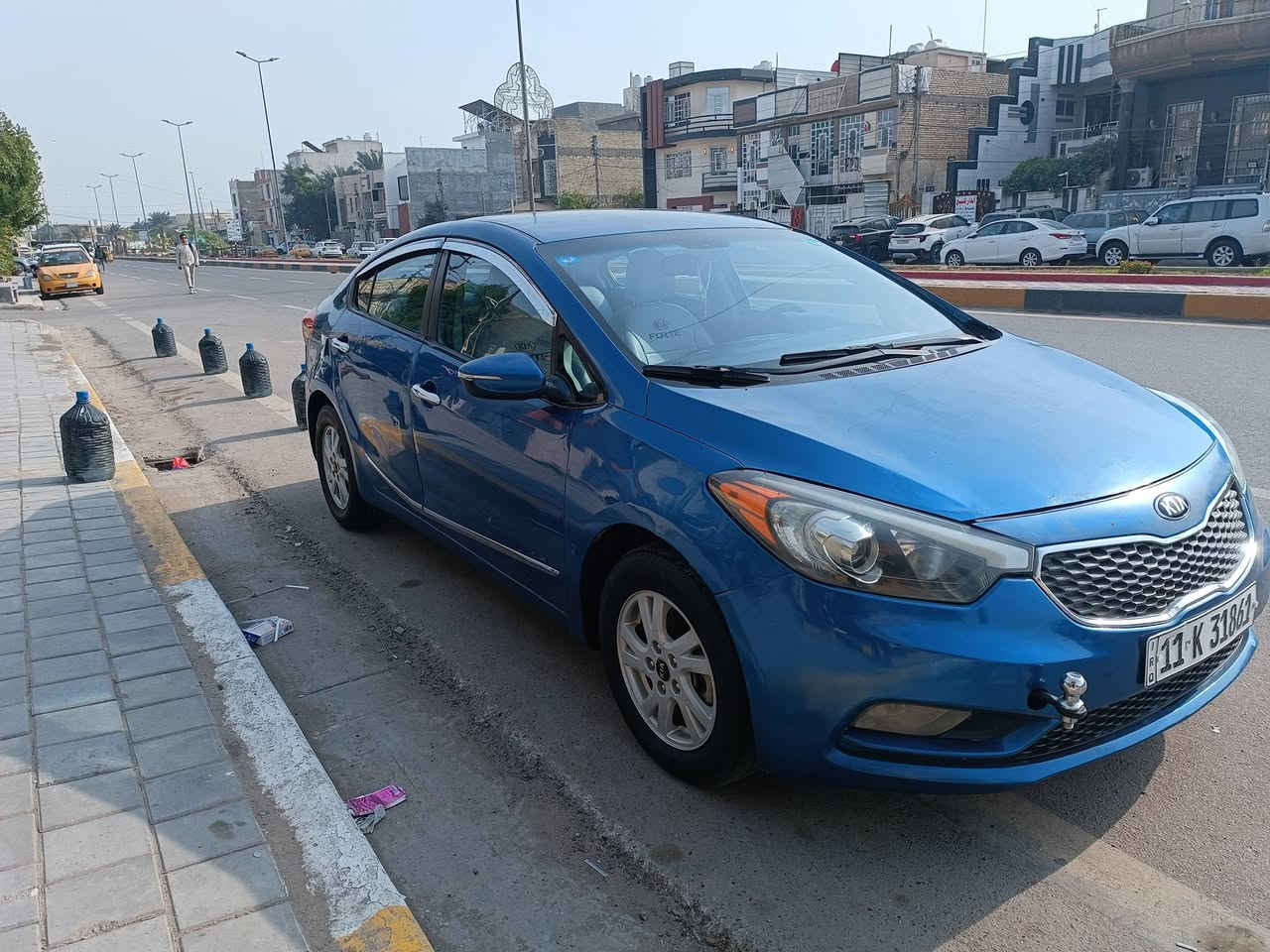 سلام عليكم فورتي واردامريكي موديل 14 رقم بغداد بسمي حادثها بنيد مبدل بدون دواخل وبل عراق صارت بيها طخطخات وانصبغت قطع ابيعلك احزامم
تبريد تدفه تخم داير سياره جاهزه السعر 90 وبيها مجال قليل عنوان الشعب شارع المدارس ***********
