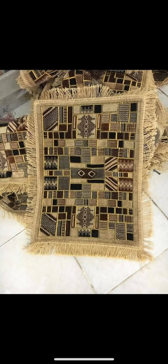 وجه مخده قديفه جاهزه للتصدير 
وسجاد صلاه جاهزه للتصدير 
بأسعار جيده جدا


**إذا كنت صاحب هذا الإعلان وتريد حذفه لأي سبب، رجاءا أرسل رسالة إلى الدعم الفني**