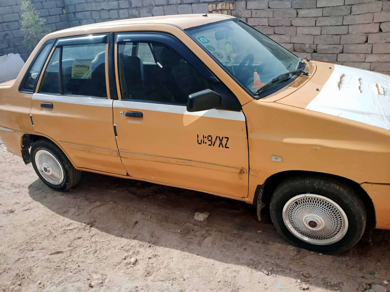 سلام عليكم للبيع موديل 11 رقم جديد سعر 22 مراوس عنوان ناصريه مركز سياره حلوه ***********
