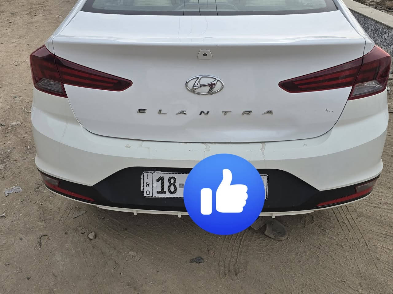 سلام عليكم ورحمة الله وبركاته 
لنتره ٢٠١٩ امريكيه سياره نضيف معنى الكلمه مال بيت كير ومحرك خير من الله سياره بيه خسفه بل جنطه مثل ما وضح بل صور  للستفسار اتصل *********** مكان السياره حله ناحيه النيل
