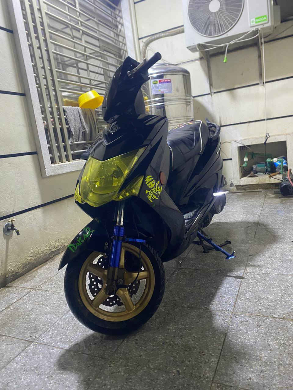 السلام عليكم ، الدراجه للبيع او مراوس بفحل ب فرق
مكاني الدوره رقمي *********** متواجد واتس اب  فقط ،
