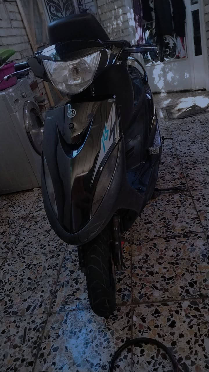 سلام وعليكم دراجة للبيع ماكس عدلة نضيفة وحلوه واي نقص مابيهة ودبلات شغالة سعر 500 وبيهة مجال لطيبين بكاني بغداد الشعب الجمعيات قرب عمار ابو دهن رقمي *********** لو تجي خاص
