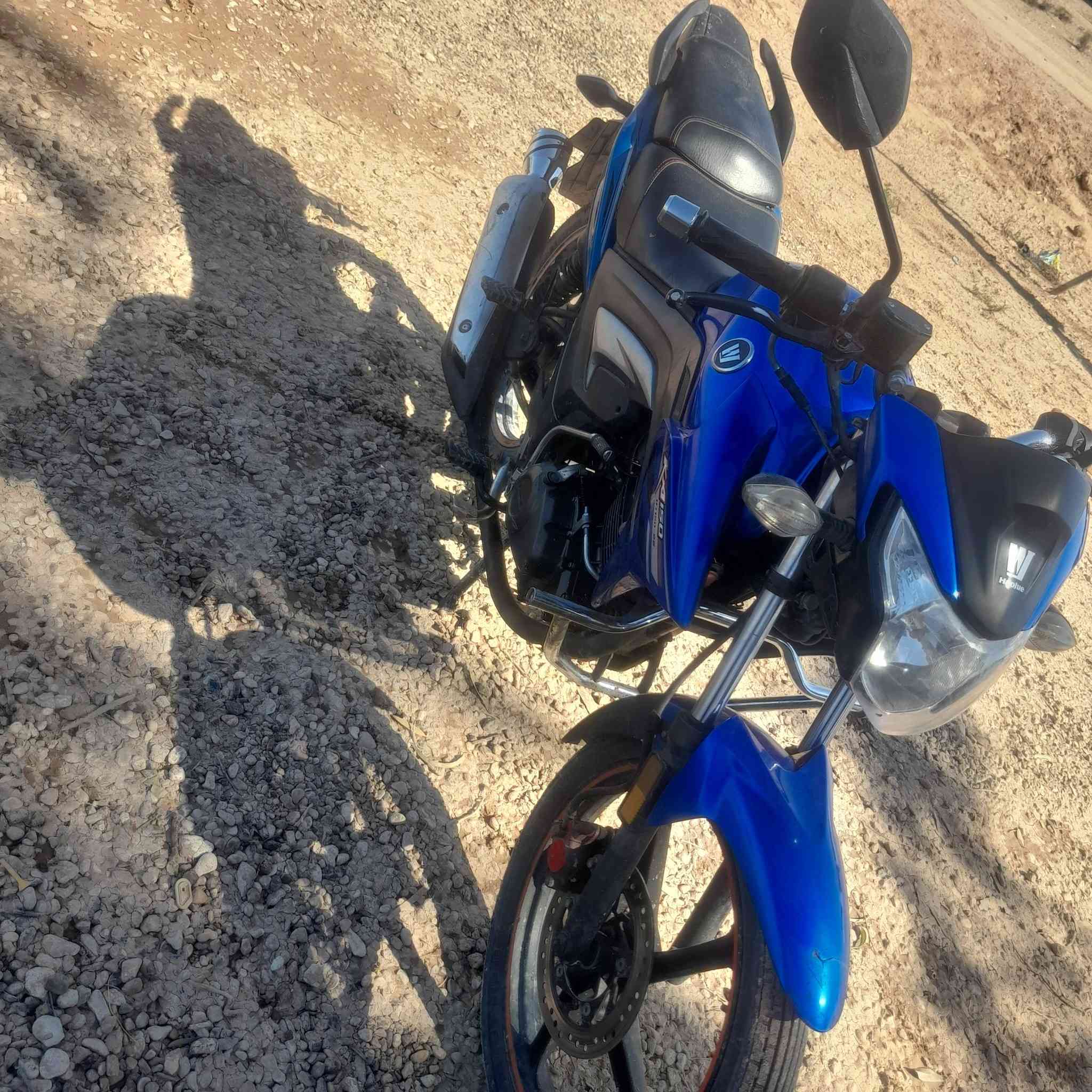 ***********سلام عليكم هاوجي للبيع مسجل وكامل موديل ١٧ محدث ٢٣ نضافة كدامك حيل نضيف صبانة ماممدودة علي مكفول كفالة سعر ١٢ ونص
