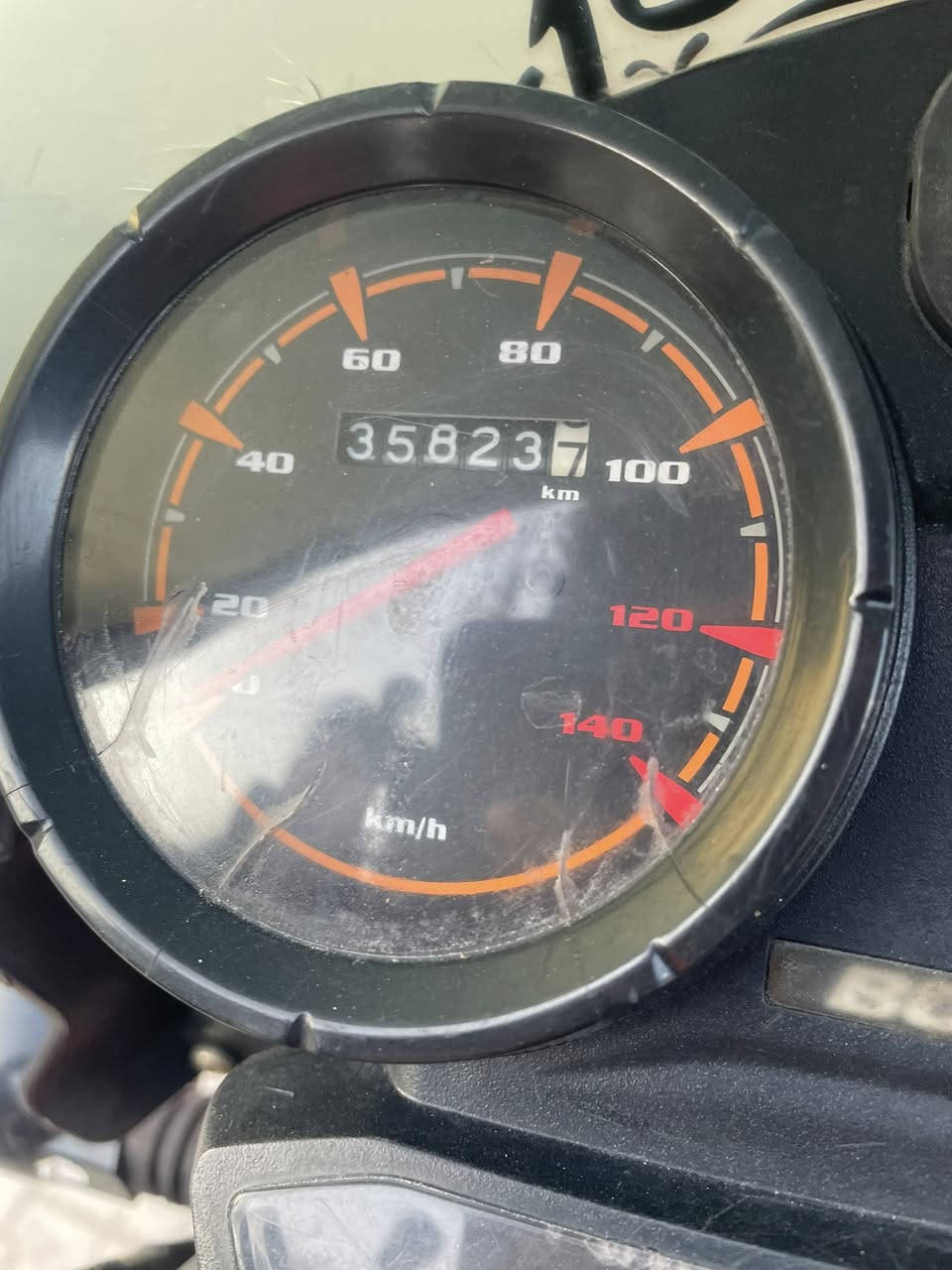 سلام عليكم بوكسر ٢٠٢٣ مرقمه وبسمي تحويل ثاني يوم الدراجه كفاله بس بيه نقوصات خفيفه سعره٢٧٠٠وبيه مجال للطيبين مكاني بغداد بغداد الجديده رقمي***********
