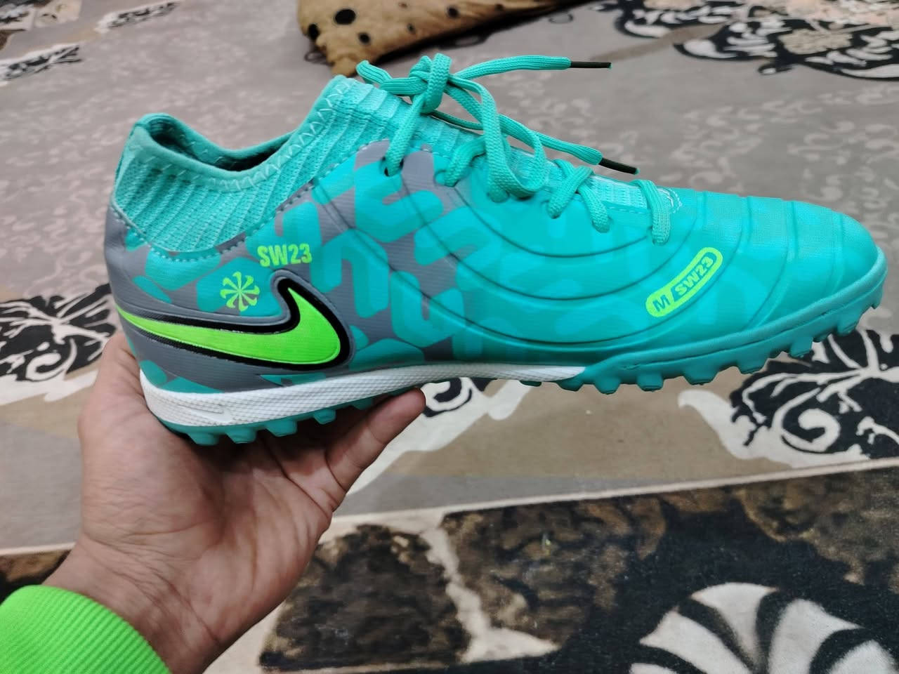 نايك تيمبو فيتنامي قياس 41 
سعر 25 وتوصيل مجاني


**إذا كنت صاحب هذا الإعلان وتريد حذفه لأي سبب، رجاءا أرسل رسالة إلى الدعم الفني**