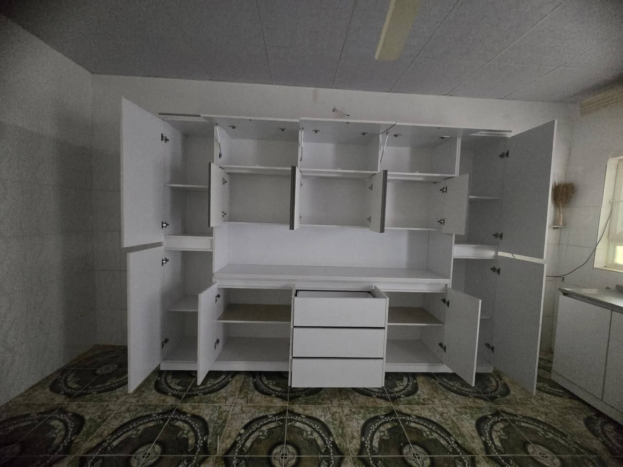 کەوانتەرو مەغسەل بۆ فرۆشتن
زۆر جوانن 
نوێیە 
شوختی نیە 
ماڵی دۆستە
*********** واتساپ
پیرەمەگرون
