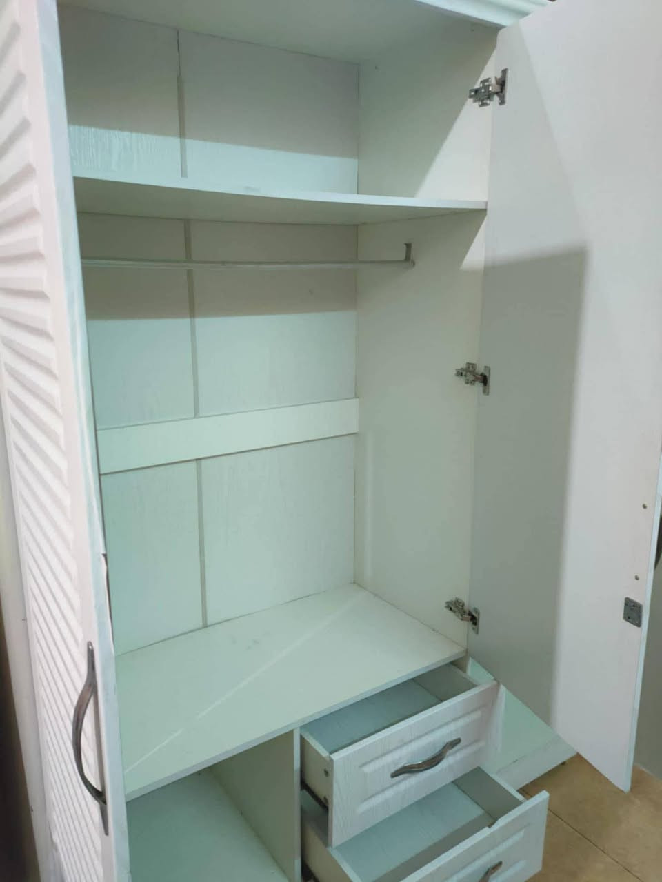 السلام عليكم قنصور ابيض ثلاث ابواب جكامج ثنين جديد غير مستعمل مراية خشب ثقيل جداً السعر 160 العنوان الجانب الأيمن حي الرفاعي


**إذا كنت صاحب هذا الإعلان وتريد حذفه لأي سبب، رجاءا أرسل رسالة إلى الدعم الفني**