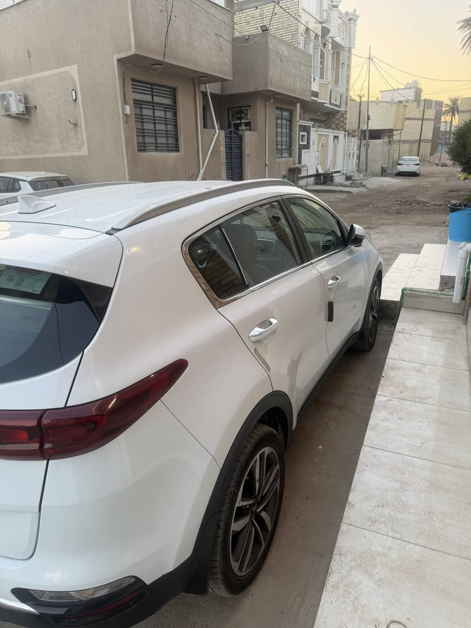 السلام عليكم للبيع سبورتج٢٠٢٠ خليجي رقم بغداد
مكفوله كفاله عامه ماعدا كم رصعه بسيطات جدا اثر حالوب في القماره والبنيد مامبينات موصفات الاعتياديه السعر ١٨٩ وبيها مجال بسيط
عنوان السياره بغداد كاظميه 
للاستفسار الاتصال على الرقم 
***********
