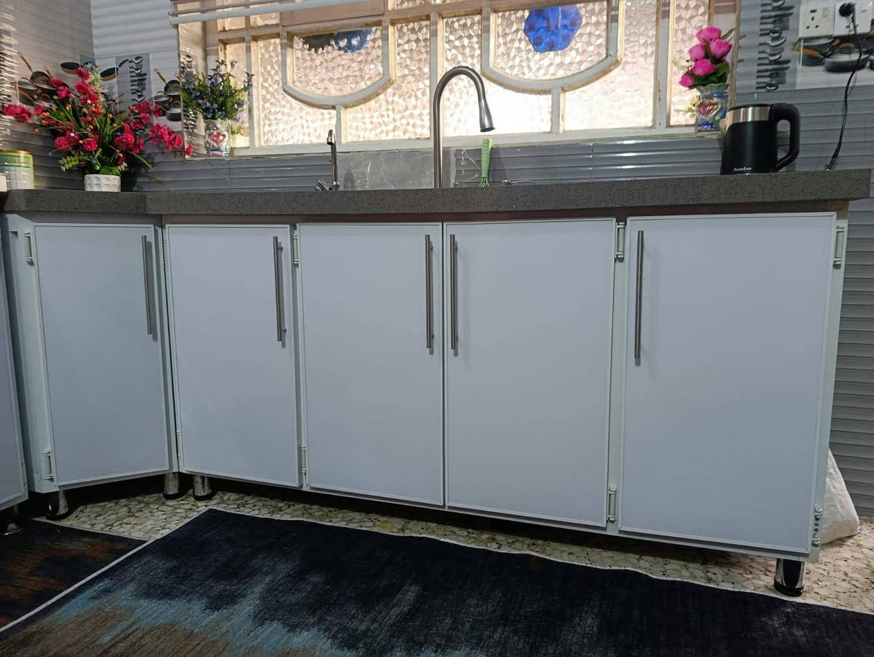 سلام عليكم كاونتر تسكام تركي للبيع درجه اولى عنوان حله نادر الثانيه رقم الهاتف ***********سعر خاص
