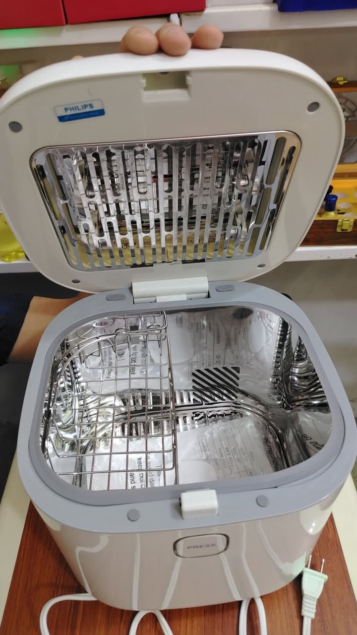 جهاز تعقيم أدوات طبيه أو تعقيم ممات أطفال جهاز جديد ما مستخدم وشرط الفحص
للحجز أو الاستفسار 
***********  مراسله واتساب
