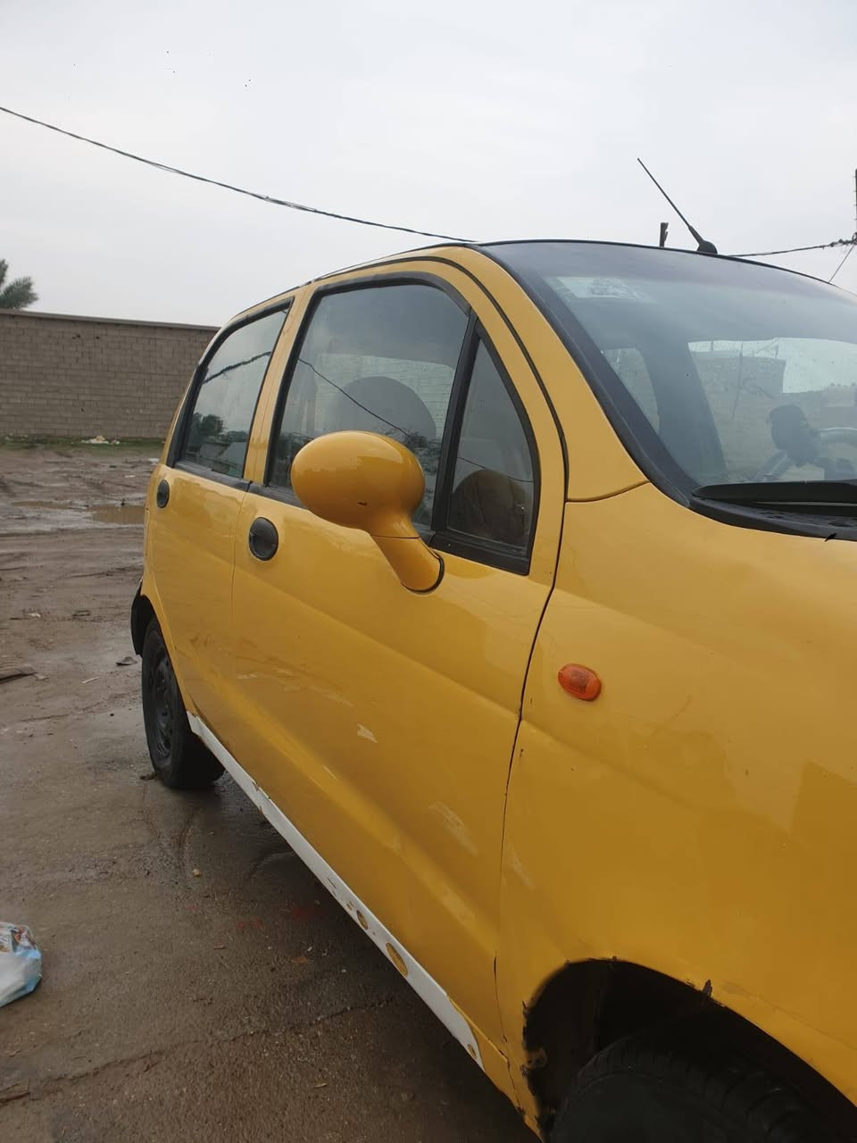 كيو كيو للبيع
موديل 2012
بدون صبغ وبدون ضربه كفاله عامه
كير محرك شرط صدر جديد بلكارتون كهربائيات كله شغل
شرط تحويل فقط
تايرات جديد دوشمه جديد صدر جديد تدفئه شغال 
رقم كركوك اليف سنويه عاج كمرك مدفوع شرط تحويل 
بطاقه بنزين ما بيها 
سعر 12ورقه قفلها بدون اي معامله شراي خابر
*********** مكان كركوك
