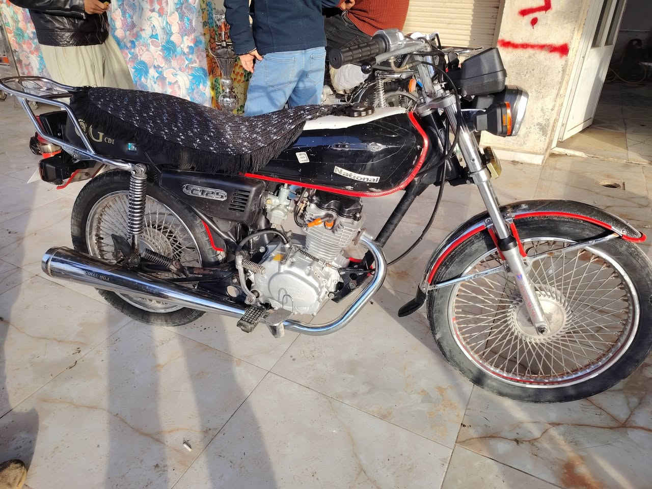 نامیپرۆی هۆنزدای وەجبەیک مۆدێل20
ماتۆڕێ پاکو بێ مەسرفە اوراقە کارەبای گشتی مەزبوتە سعری 360هەزارو مەجالی تیایە شوێن سموود..ژم***********
