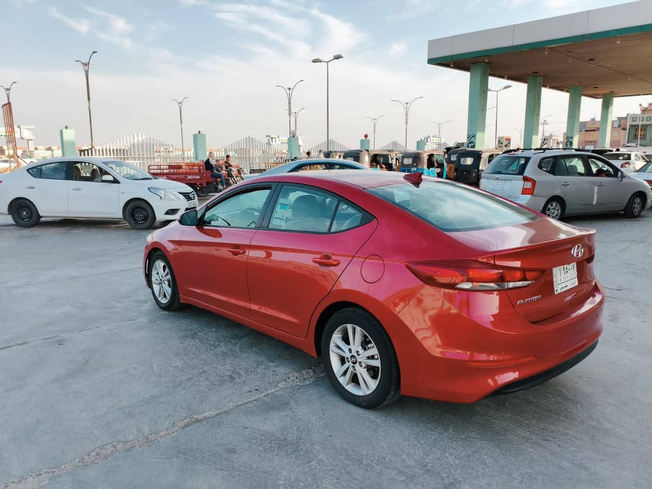النترا وارد امريكي بيهه بس بنيد امبدل فقط بدون ضربة داخليهه مديل ١٨ محرك ٢٠٠٠ دوش سياره جديده وجاهزه من كلشي مابيهه اي نقص محرك وكير وحداده وتبريد شرط الفحص سعر ٩٥ هاتف 📱 *********** العنوان بصرة
