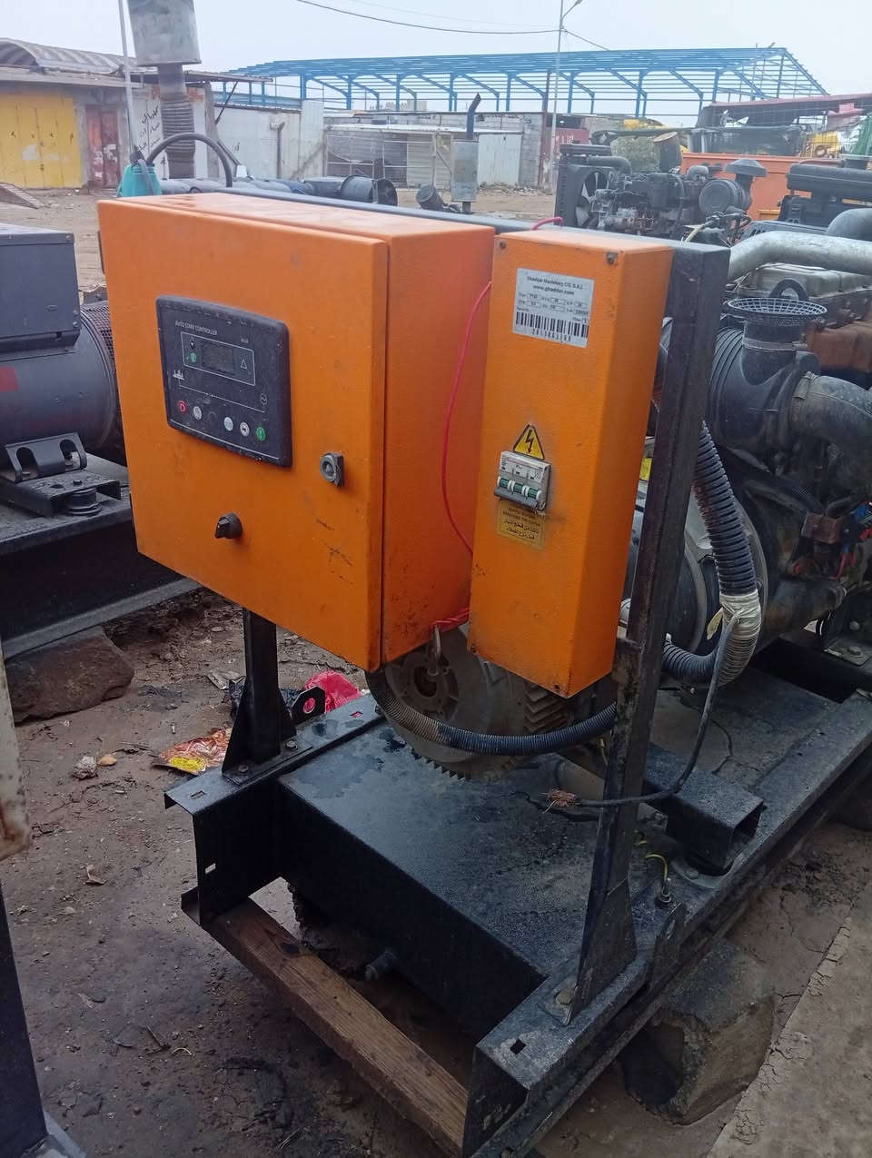 يبركنز انكليزي 45 كيفي توليد لوري سومر حديث 2018 شاشه اصليه شاصي تانكي فول اوتو  برودكشن إطفاء وتشغيل وحماية ساعات العمل 2100 ساعه بسعر 37 ورقة المكان واسط صويره معمل سيف البيضاني للمولدات الحى الصناعي شارع المطحنه ***********
