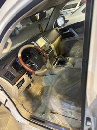 لاندكروز VXR • ٢٠١٦ • ١٩٠ الف كم