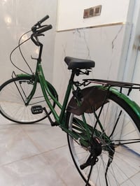 شباب بيسكل بناتي حجم 26 لون زيتوني جاهز مابي نقص اي شي شركته سعره 160 ...