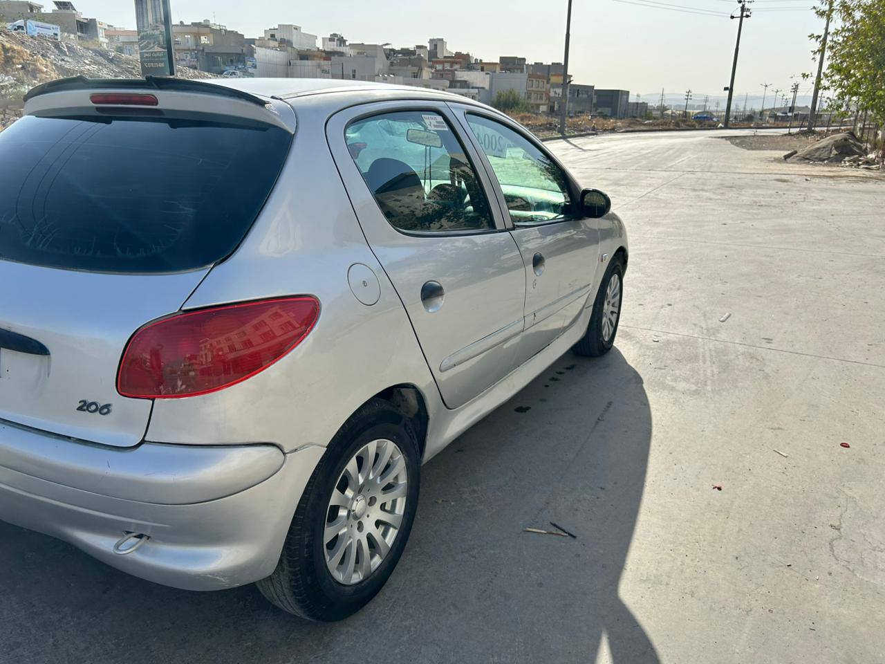 بیجۆ ٢٠٦
مودیل ٢٠٠٤
گێر عادی مەکینە ١٦ 
گێرو مەکینە بەشەرت
سیارەکە بێ سەرەتایە 
بەشەرت ماڵی مەدەنی نەبێت 
ژم:
***********
*********** السليمانية, العراق
