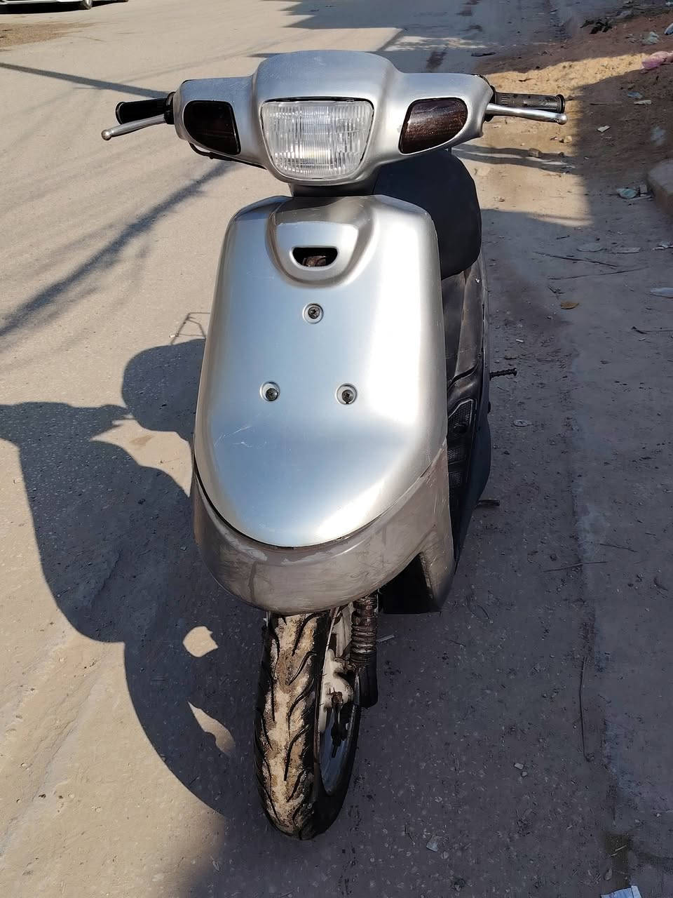 دراجه بطة للبيع كاملة ما بيهه نقص فقط باتري نقص  شغاله سلف وهندر  السعر 300    ///  مكلف بل نشر  
صاحب الدراجه  ***********
