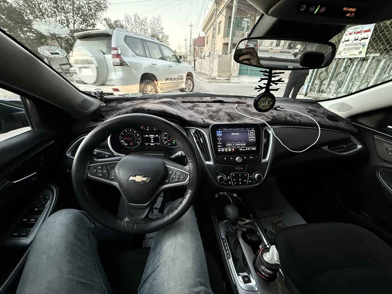 شوفرليت ماليبو LT 2023 فول مواصفات
ماشية 33 ألف ميل
لون بشذرات مميّز اسود بيتنجاني
السيارة نظيفة جدًا واستعمال شخصي
جاهزة للفحص بأي مكان

المواصفات:
 • بانوراما سقف
 • رادار أمامي
 • نظام تحديد المسار
 • تثبيت سرعة
 • كشنات كهربائية
 • تدفئة كشنات أمامية
 • تدفئة ستيرن
 • تشغيل بصمة (Push Start)
 • دخول ذكي
 • شاشة لمس كبيرة
 • Apple CarPlay & Android Auto
 • كاميرا خلفية
 • تحكم بالمقود
 • مكيف أوتوماتيك
 • مرايات كهرباء
 • جنوط ألمنيوم
 • أنظمة أمان (ABS – Traction – ثبات)
. نظام مانع انزلاق

أنظمة إضافية:
 • نظام Auto Stop / Start لتوفير الوقود

الملاحظات:
 • حادث أمريكي أمامي سابق جاملغ مبدل +
 • ضربة بالجاملغ الخلفي  تصليح 
(بدون قص، بدون شد)
باب امامي جهة الصدر مبدل اثر ضربة

السيارة نظيفة جدًا واستعمال شخصي، جاهزة للفحص بأي مكان

السعر: 148 ورقة وبيها مجال
رقمي: ***********
