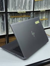 HP ZBOOK 17 G5 🔴 🔴  المعالج xeon  الرام 8 كيكا  الهارد 256 كيكا  حجم ا...