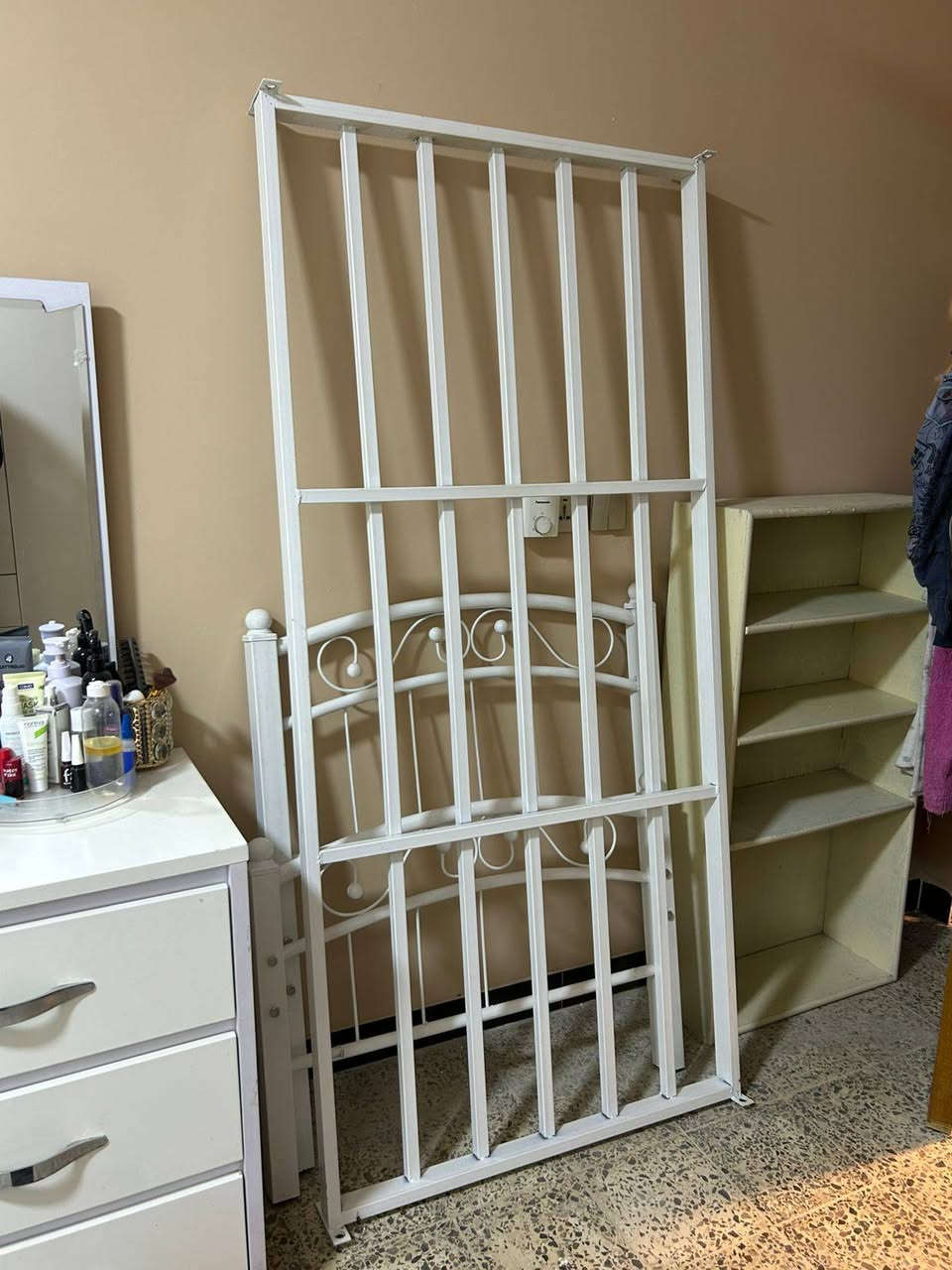 السلام عليكم عندي جربايه ام النفر غير مستخدمه اشتريتها و طلعت اكبر من المكان الي مخصصتها الها و عندي سنك استعمال سنه وحده اثنينهم اريدهم ب ١٠٠ قفل مكاني بغداد حي الاعلام


**إذا كنت صاحب هذا الإعلان وتريد حذفه لأي سبب، رجاءا أرسل رسالة إلى الدعم الفني**