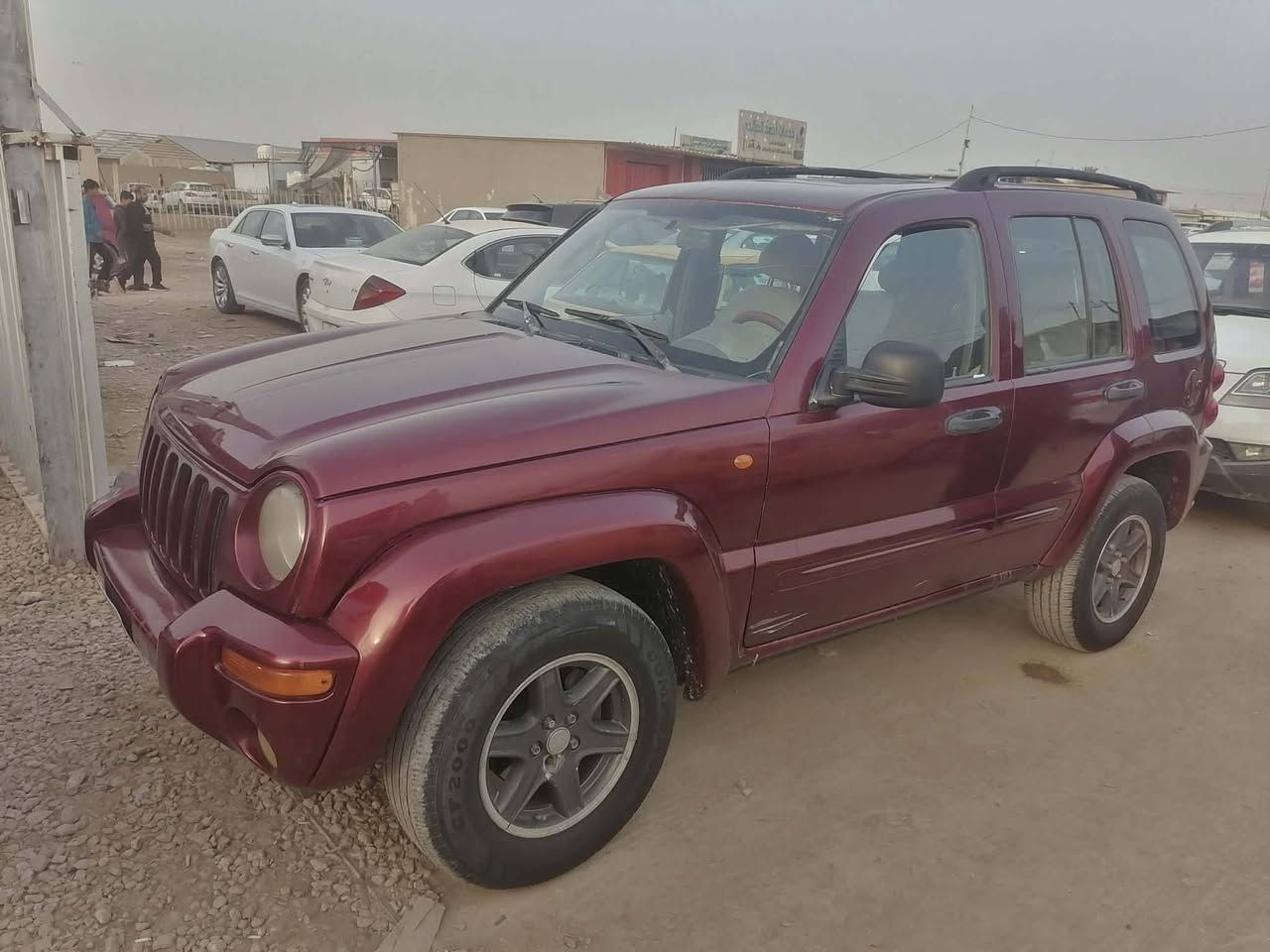 السلام عليكم
 جيب موديل 2002 مكينه وكير بلاد جدد حداديه جديده رقم بغداد السعر 58 وبيها مجال عنوان ديوانيه ***********
