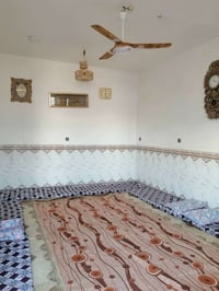 الاساور سيف سعد • ١٦٢م • قريب مدارس