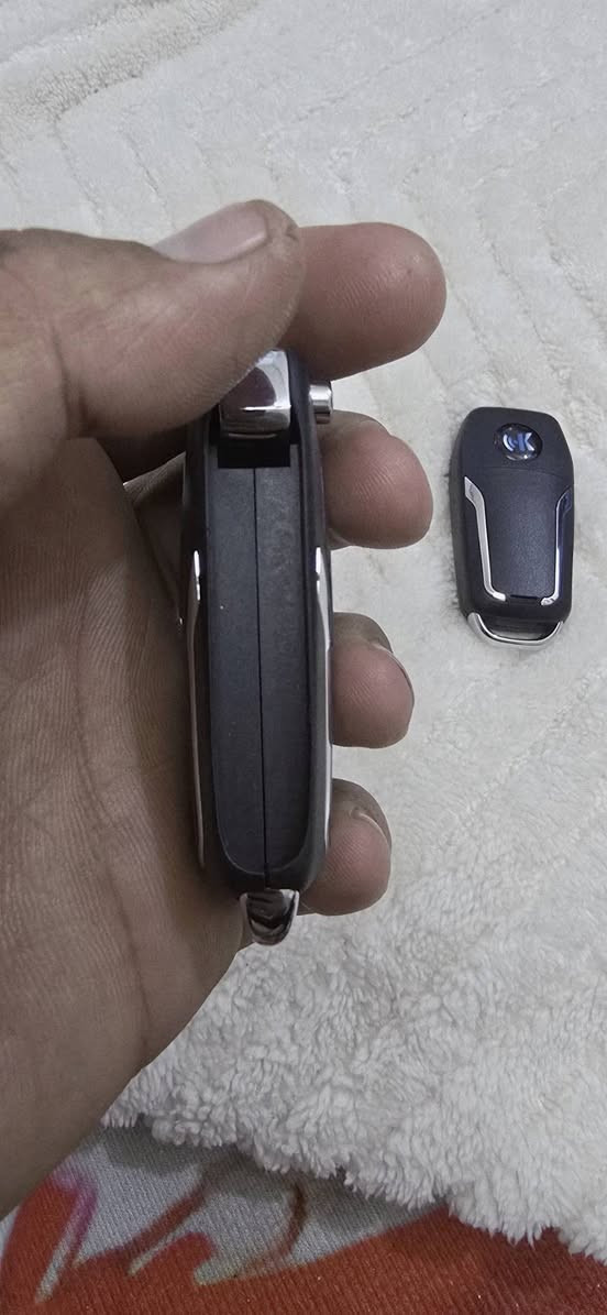 بصمات فورد بهذا الشكل عندي قطعتين الوحدة ب ٣٠ الف علماا جدد مال بضاعة امزون


**إذا كنت صاحب هذا الإعلان وتريد حذفه لأي سبب، رجاءا أرسل رسالة إلى الدعم الفني**