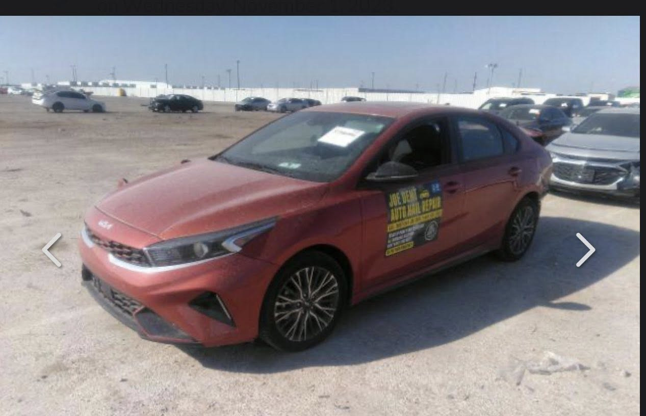 آلسَـِْ♡̨̐ـِْلامَ علـِْ♡̨̐ـِْيگمَ
كيا فورتي جيتي لاين  ٢٠٢٣ حره رقم بغداد باسمي مداور ثاني يوم  الحادث قبق جنطه كما موضح بالصور 
مواصفات 
- رادار امامي 
- نقاط عمياء 
- مانع انزلاق 
- تثبيت مسار 
- مثبت سرعه 
- اوتو هولد 
- سايد بريك بصمه
- بصمه تشغيل وبصمه ابواب 
- كشنات جلد مع ختم GT  
- شاحن واير ليس للهاتف 
- فتحه سقف 
- استيرن حرف D 
- شاشه كبيرة

مكان السياره حله

 للاستفسار: ***********
