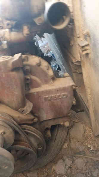 السلام عليكم من رخصه مدير الكروب مكينه افيكو ٣٧سوبر خلفي كهربائية للبيع الاستفسار ***********
