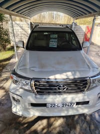 لاندكروزر GXR • ٢٠١٥ • ١١٤٠٠٠