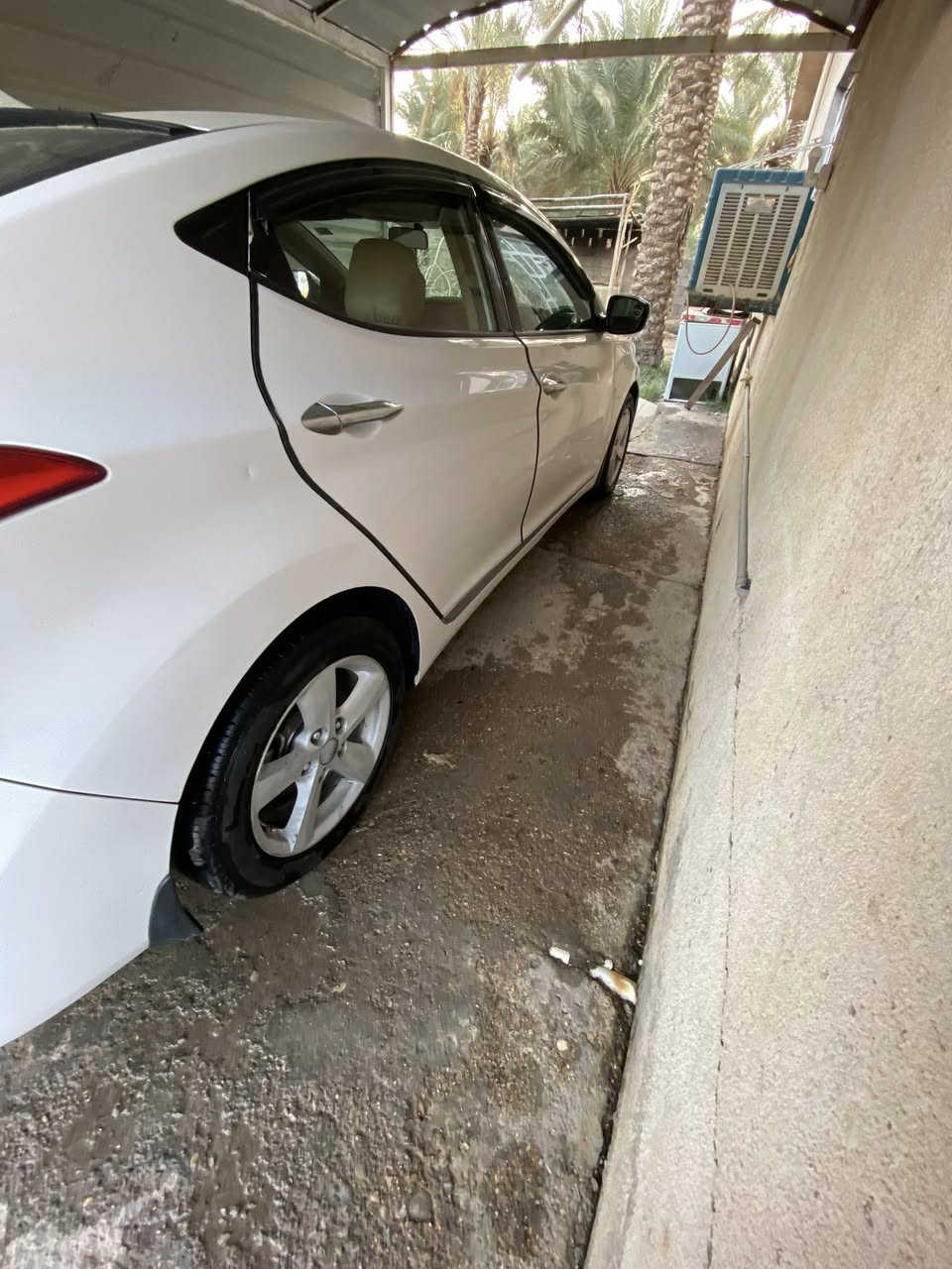 السلام عليكم النترا للبيع موديل 2014 خليجي مكفوله فتحه تبريد تدفئه السياره كفاله عامه كير ومكينه مكفول صدر مكينه١٦٠٠ مكفوله السياره جديده جدا. السعر(١٢٥) وبي مجال للشراي رقم ديالى ومراوس بااوبتيما او سوناتا مضلع الاتصال  ***********. العنوان ديالى تقاطع الوجيهيه قريه ابو الحديد
