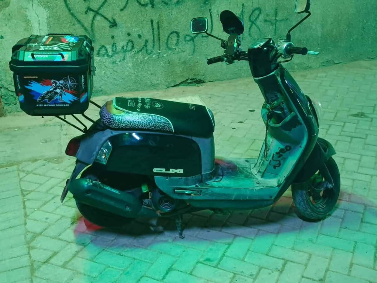 دراجه بوليس كابريتر مكينه مكفوله دراجه خير من لله بغداد حي لنصر لسعر ٦٥٠ وبيه مجال ***********
